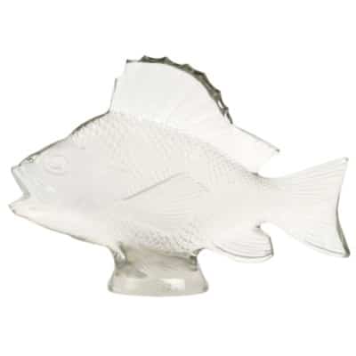1922 – RENÉ LALIQUE Motif décoratif “Gros poisson algues”