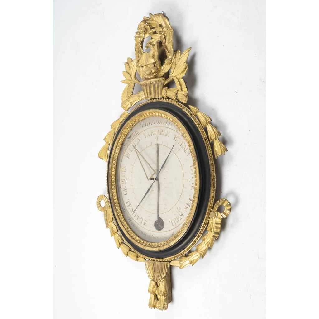 Baromètre en bois sculpté selon Torricelli, d’époque Louis XVI (1774-1793). XVIIIème siècle. 3