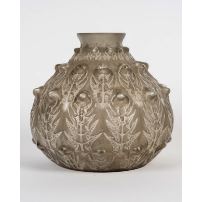 Vase « Fougères » verre blanc patiné gris de René LALIQUE