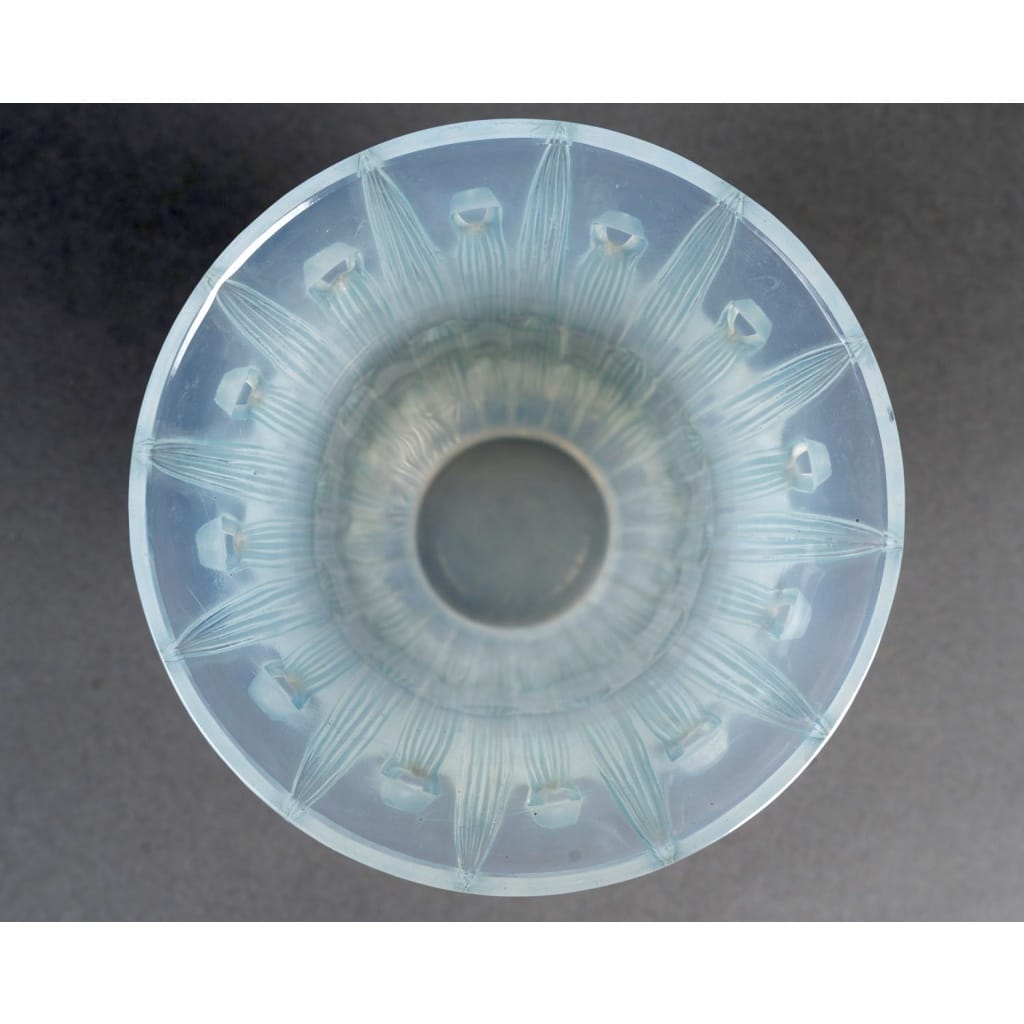 Vase « Bellis » verre opalescent patiné bleu de René LALIQUE 6