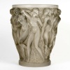 Vase « Bacchantes » verre blanc patiné gris de René LALIQUE 10