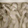 Vase « Bacchantes » verre blanc patiné gris de René LALIQUE 14