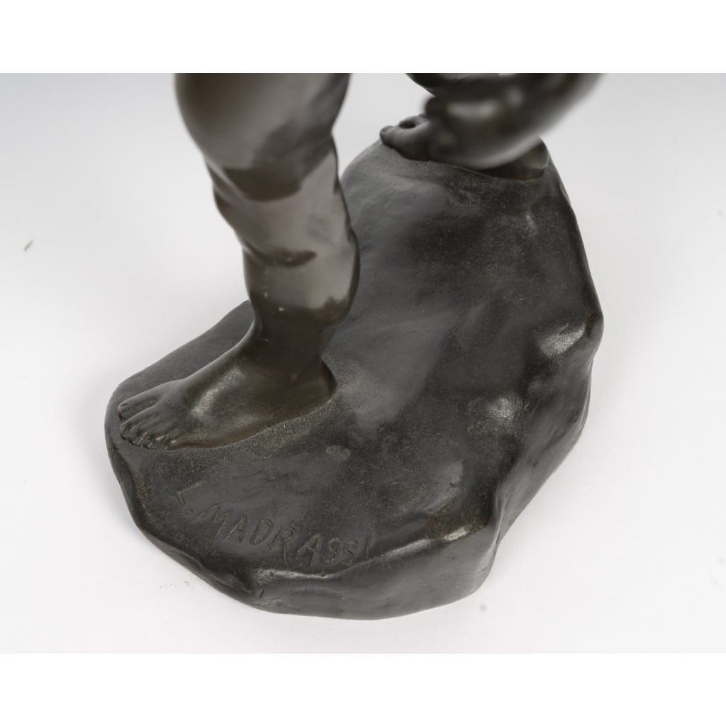 « Le jeune Combattant », Bronze signé Luca Madrassi (1848-1919). 8
