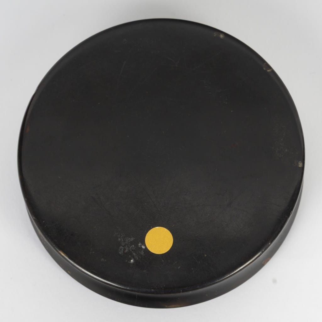 Boite en écaille orné d’une miniature de femme, 19 ème siècle. 8