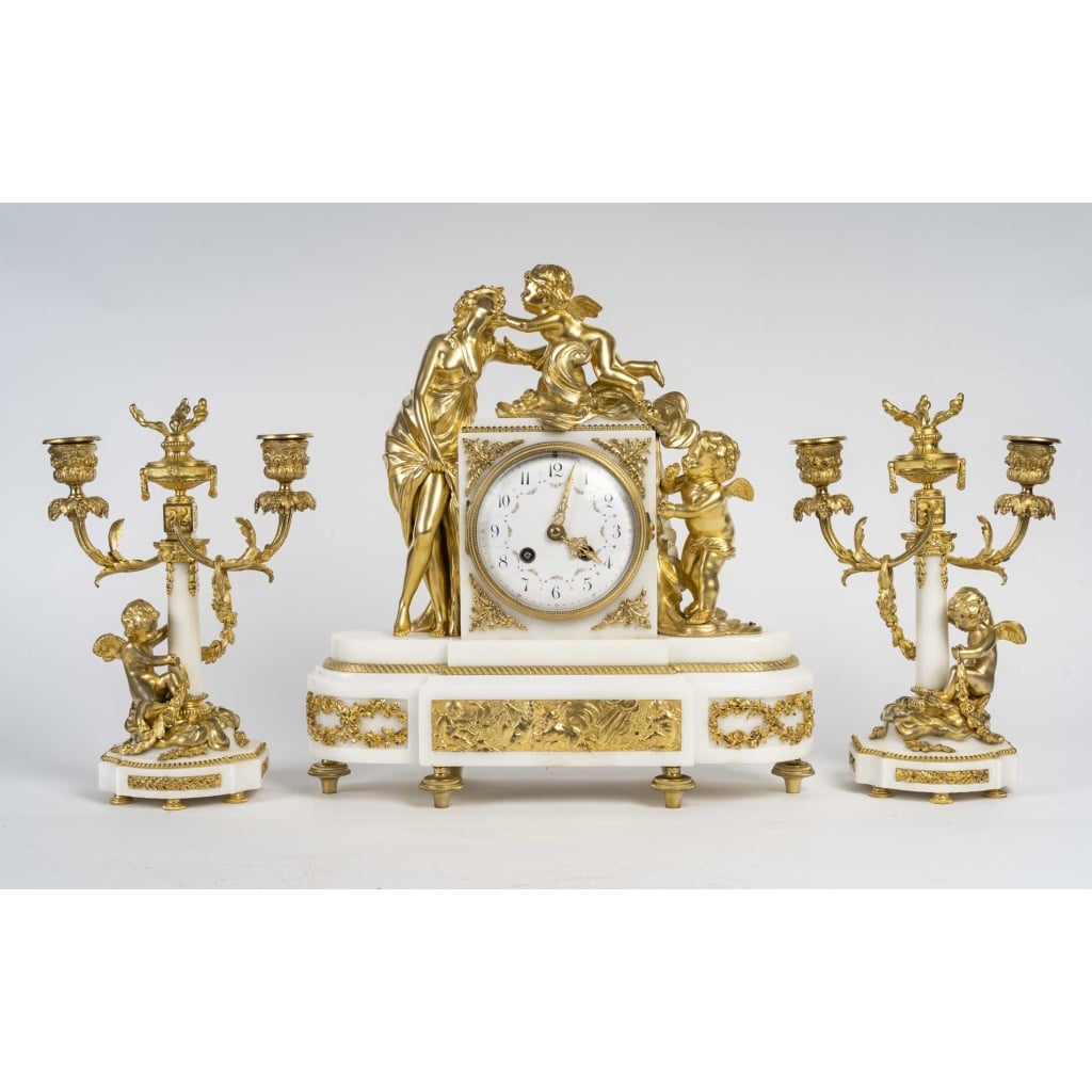 Une Garniture En Bronze Doré Et Marbre Blanc; XIXème Siècle 2