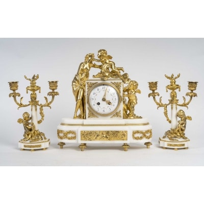 Une Garniture En Bronze Doré Et Marbre Blanc; XIXème Siècle