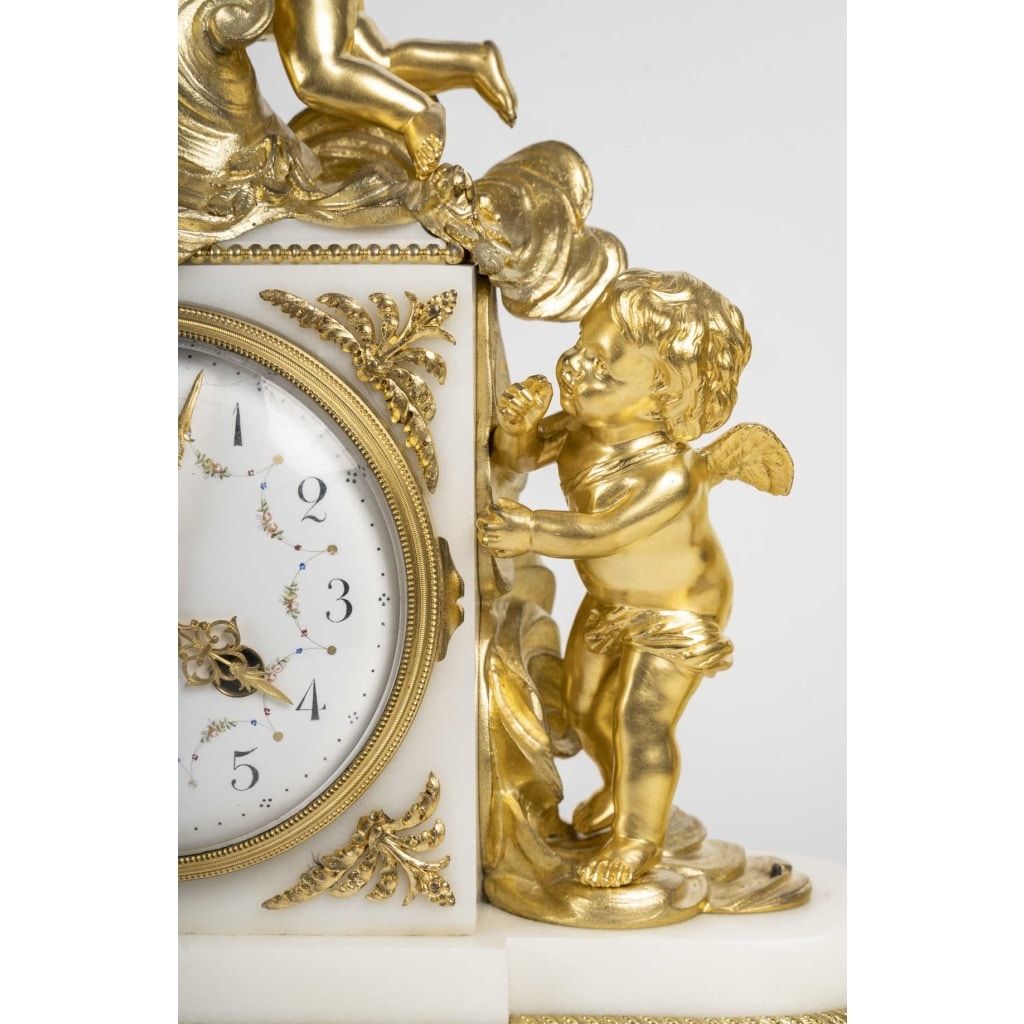 Une Garniture En Bronze Doré Et Marbre Blanc; XIXème Siècle 8