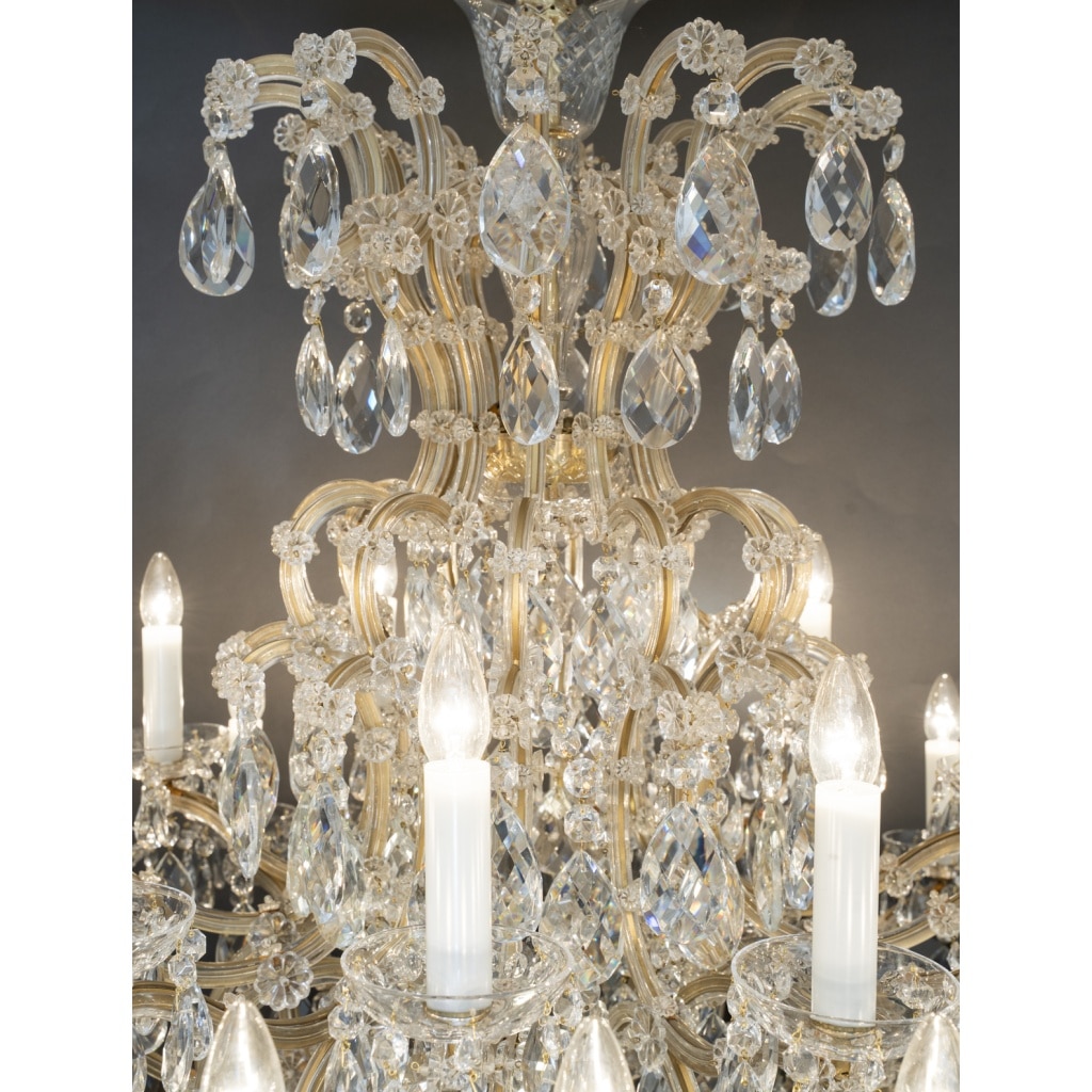 Grand lustre en cristal Marie Thérèse 3