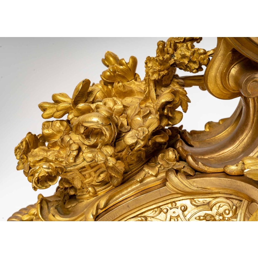 Garniture de cheminée en bronze doré, PICARD, fin XIXème siècle 10