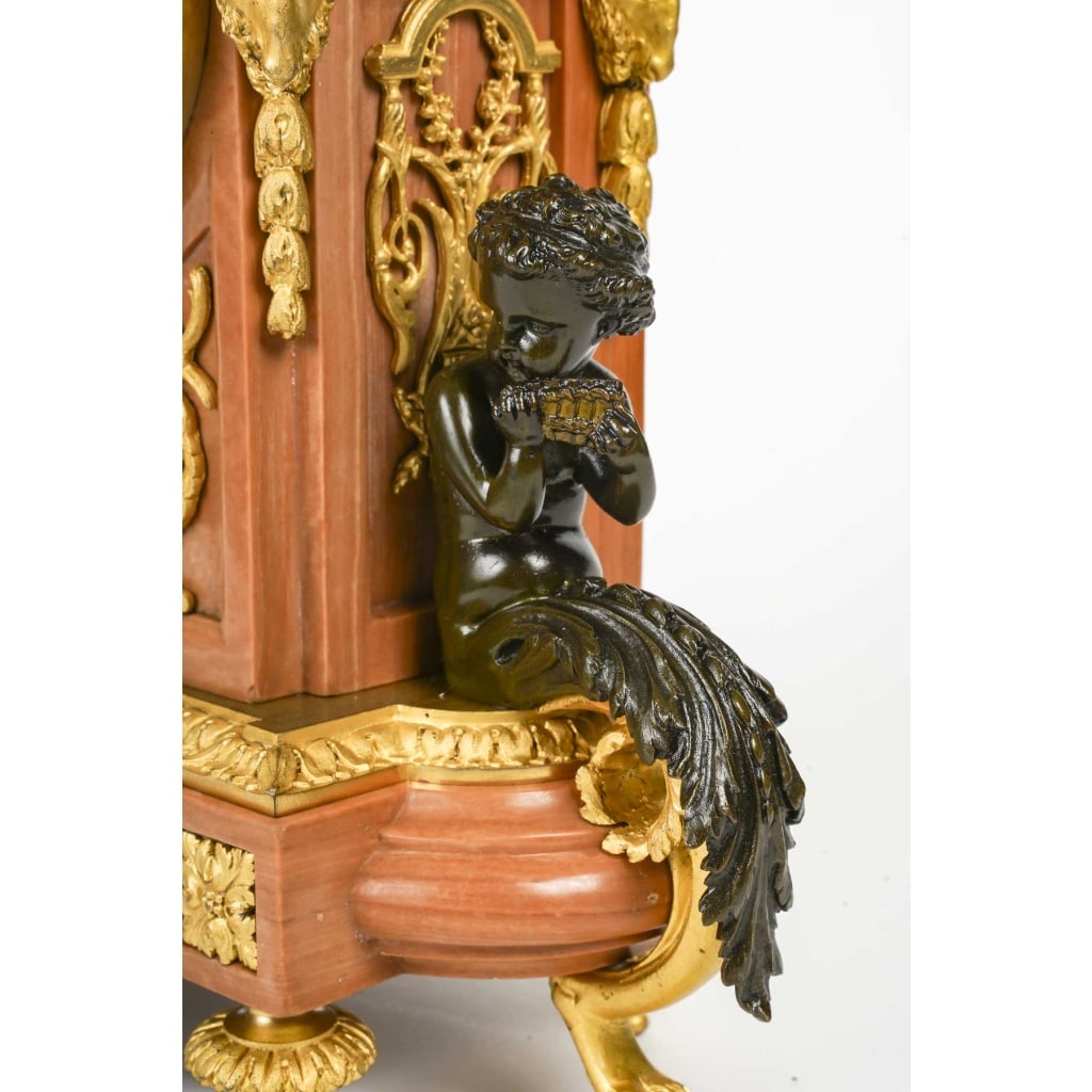 Une Belle Pendule De Style Louis XVI Fin XIXème Siècle 5