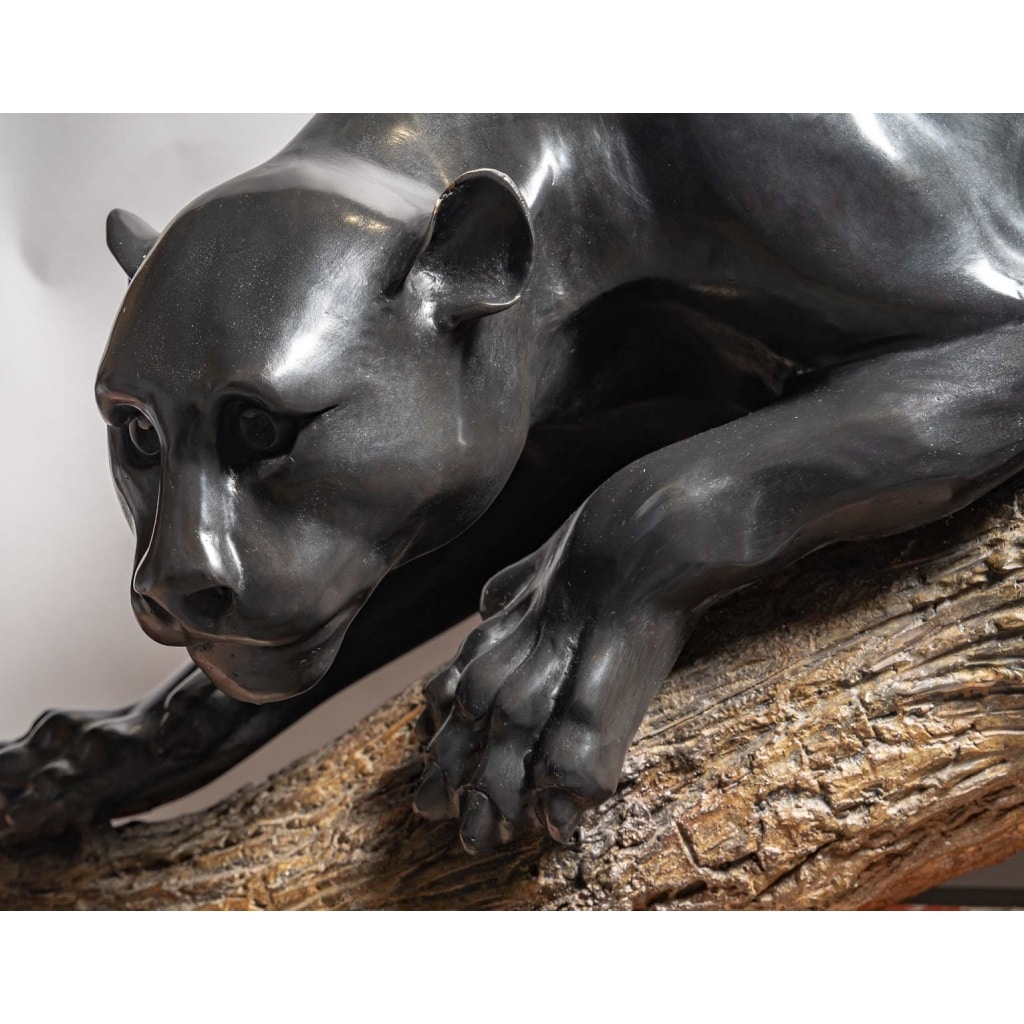 Groupe en bronze d’une panthère sur une branche 6