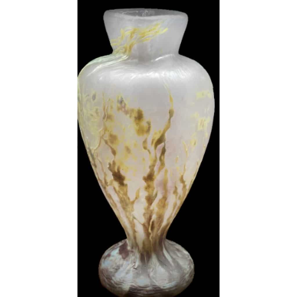 RARE VASE DES ETABLISSEMENTS DAUM 3