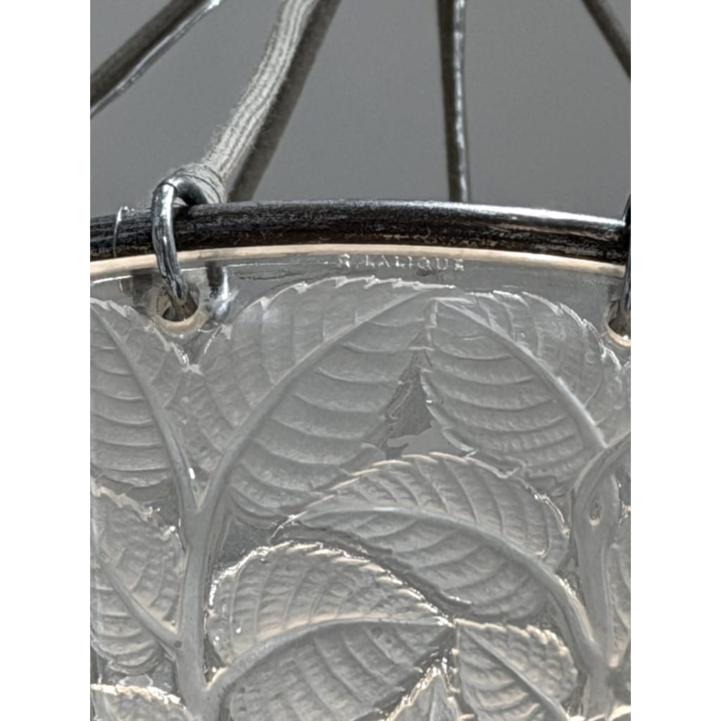 Lustre « Feuilles de Charme » verre blanc de René LALIQUE 10 Lustre « Feuilles de Charme » verre blanc de René LALIQUE 10