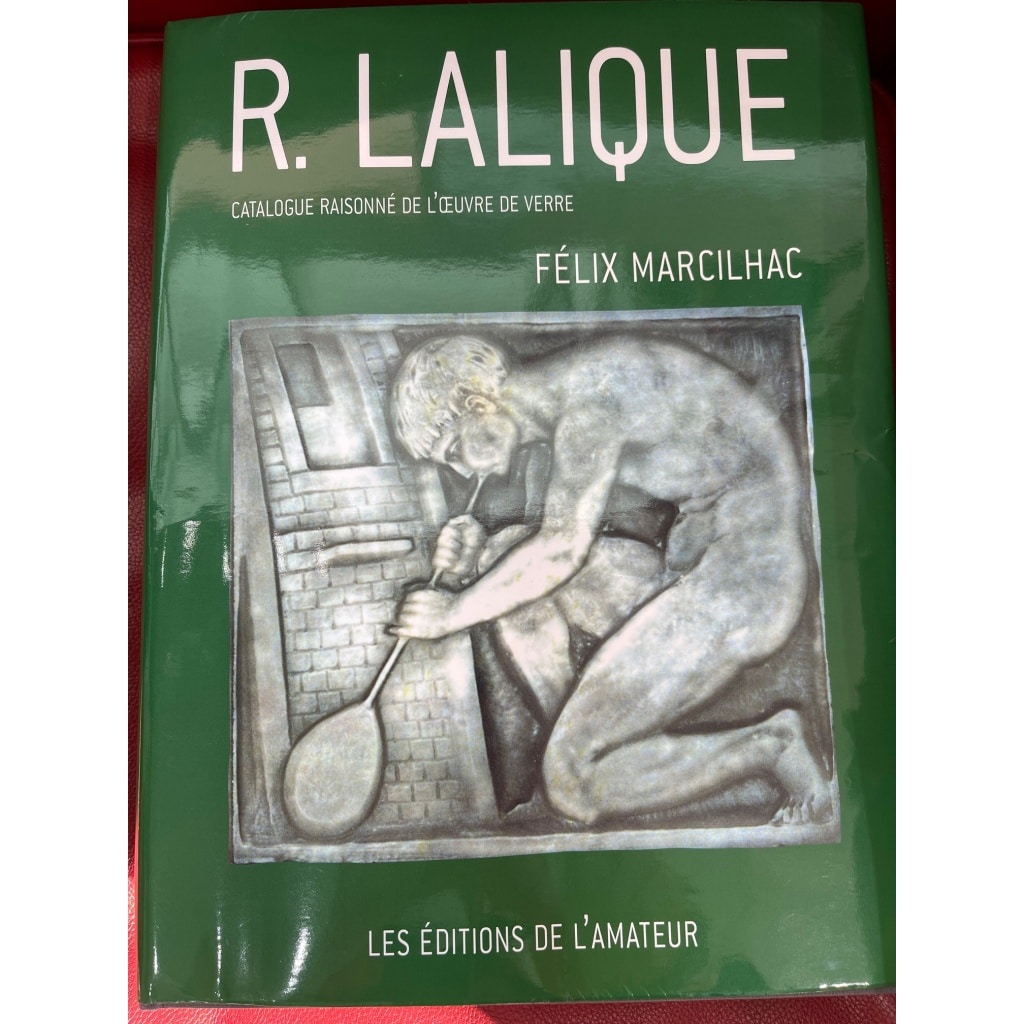 1926 – René Lalique Vase “ DOMREMY” 13