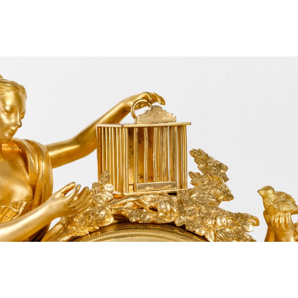 Une Pendule En Bronze Doré Et Marbre Blanc XIXème Siècle «  7