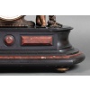 Une Importante garniture en régule et marbre rouge et noir. 40