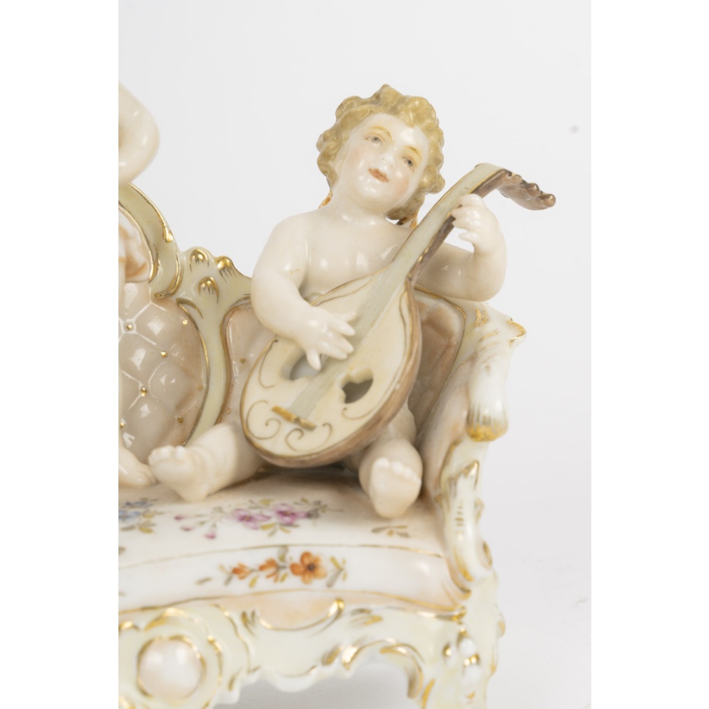 Groupe en porcelaine de Saxe, chérubins musiciens – fin XIXᵉ siècle 6
