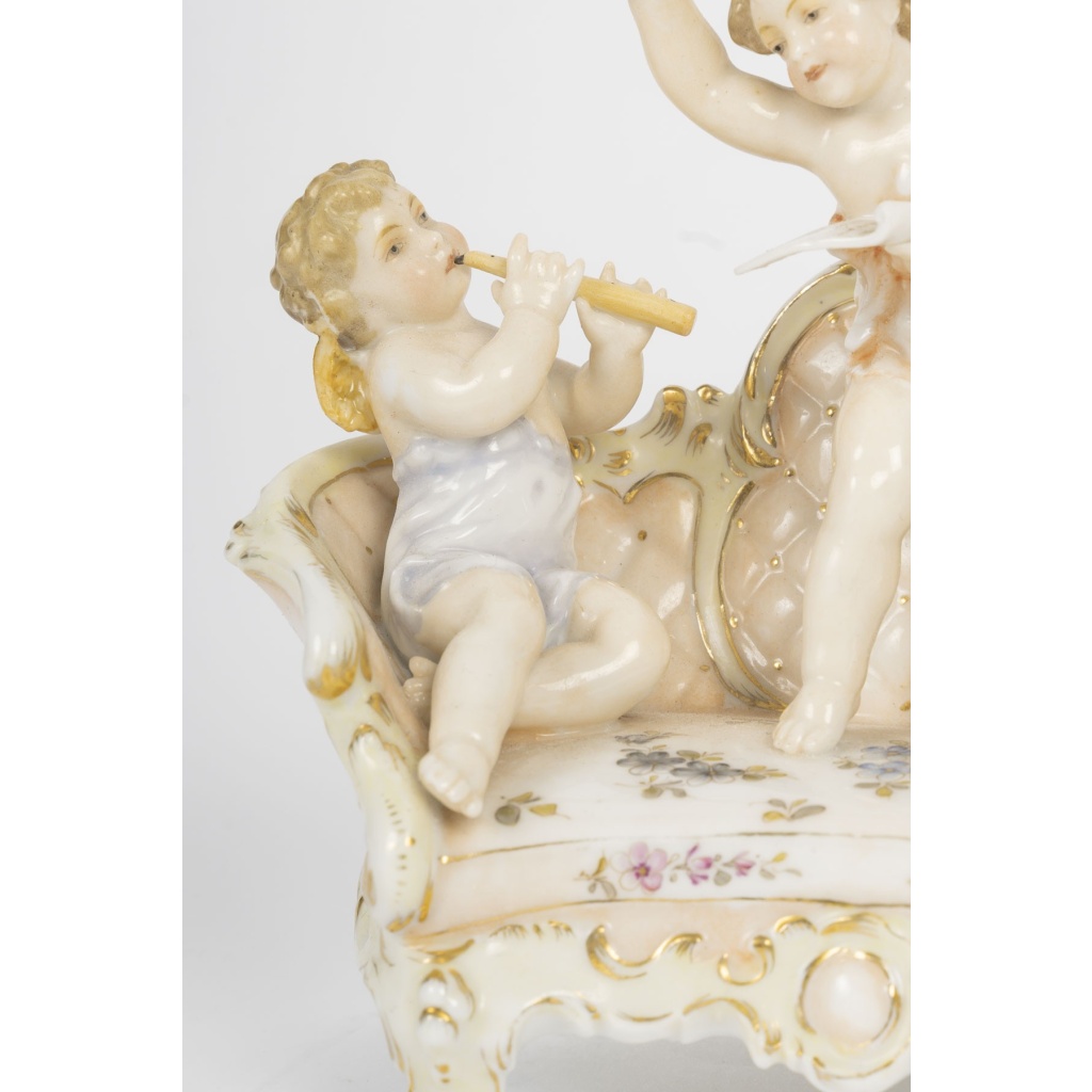 Groupe en porcelaine de Saxe, chérubins musiciens – fin XIXᵉ siècle 4