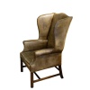 Grand fauteuil anglais appelé « Wing Chair » en cuir vert. Circa 1920 11