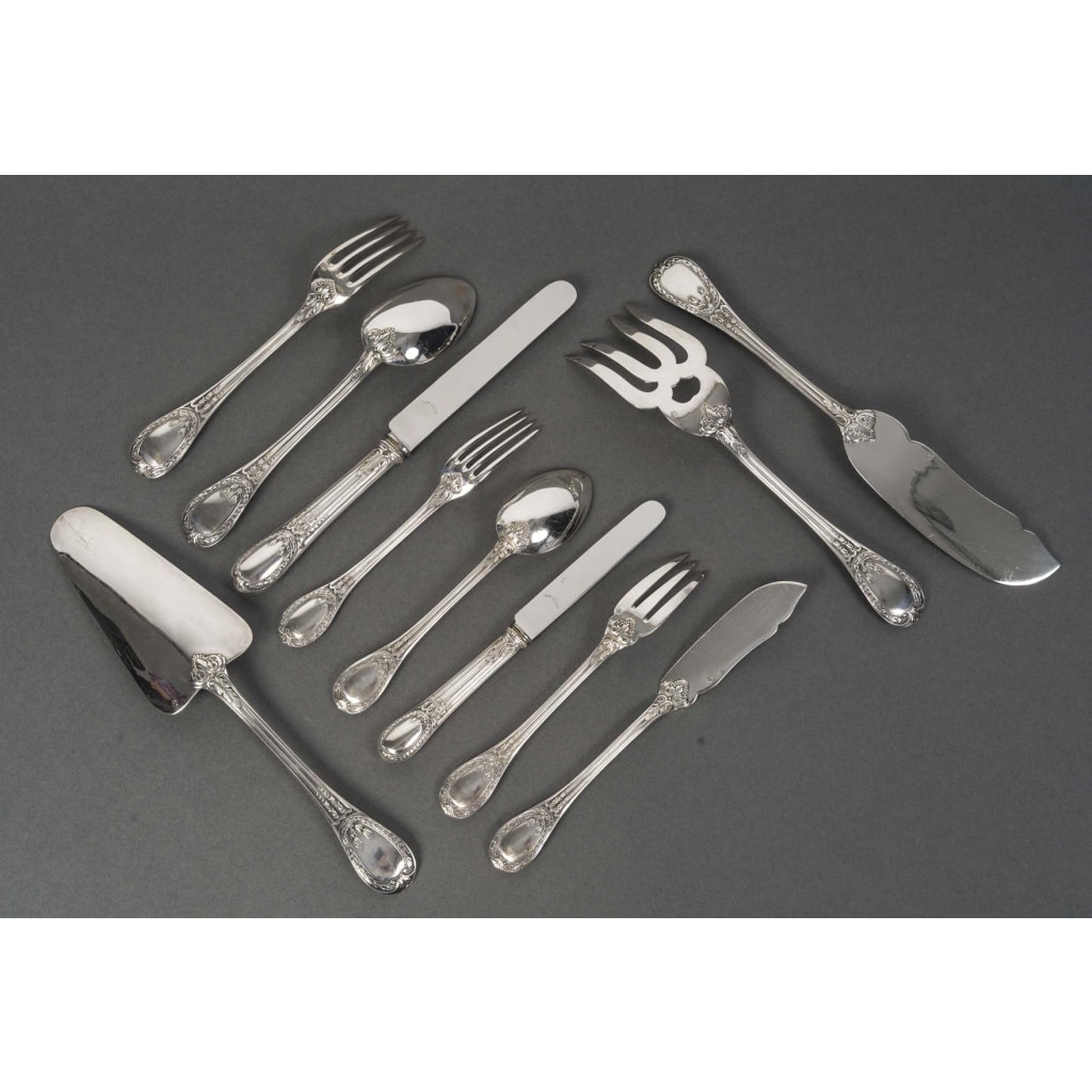 ODIOT Ménagère modèle « LOUVECIENNES » 99 pièces Argent massif XXème 14