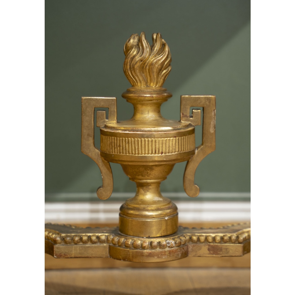 Console Louis XVI en bois doré 18ème siècle 8