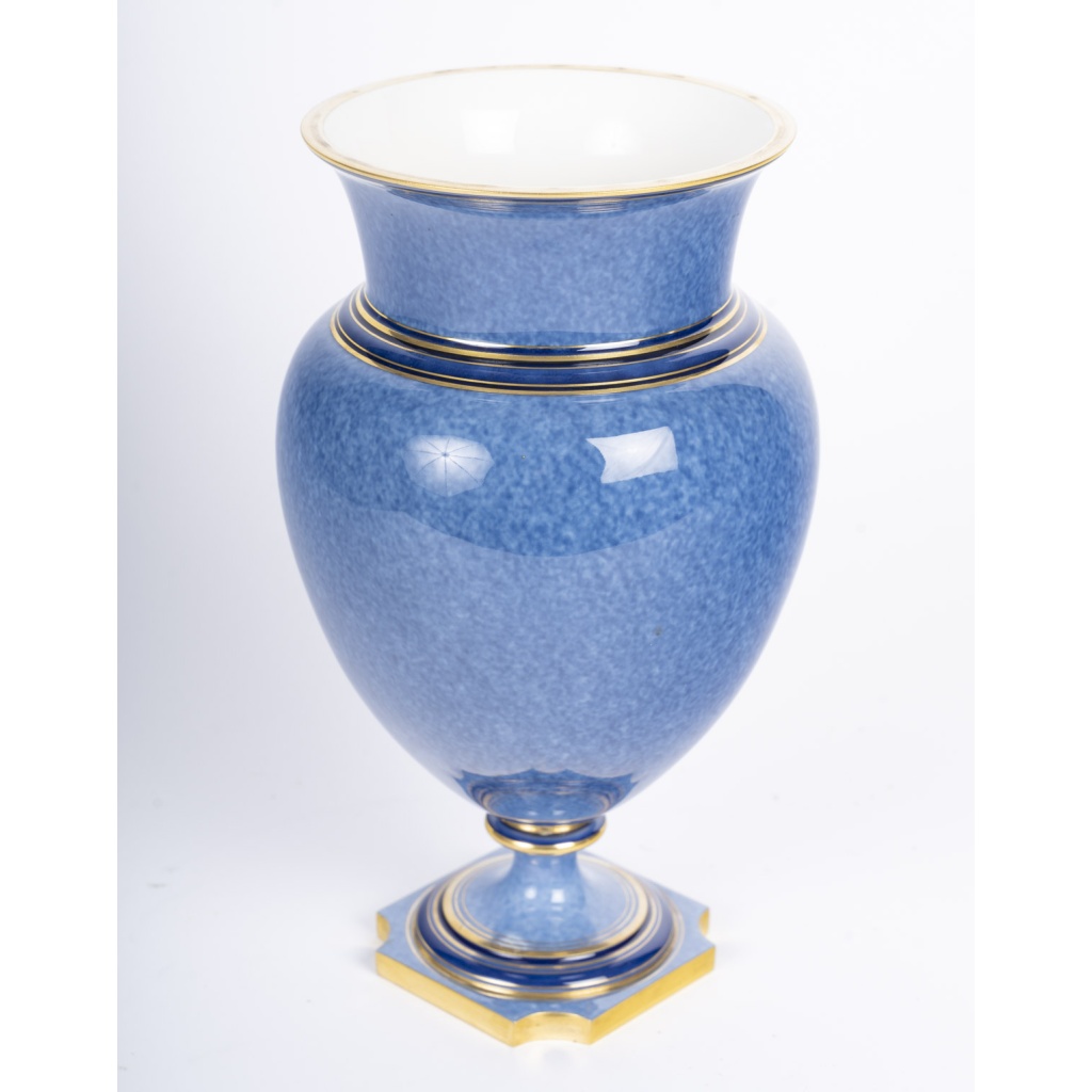 Sèvres, Vase en porcelaine, XIXème siècle 4