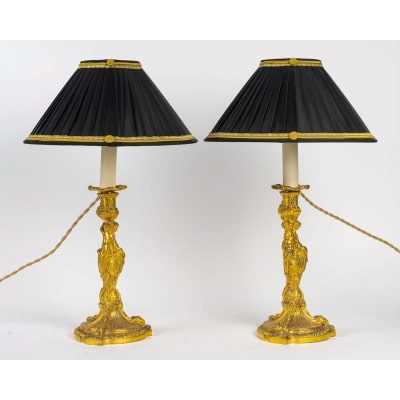 D’après Juste-Aurèle Meissonnier Paire de flambeaux vers 1880 en bronze ciselé et doré montée en Lampes