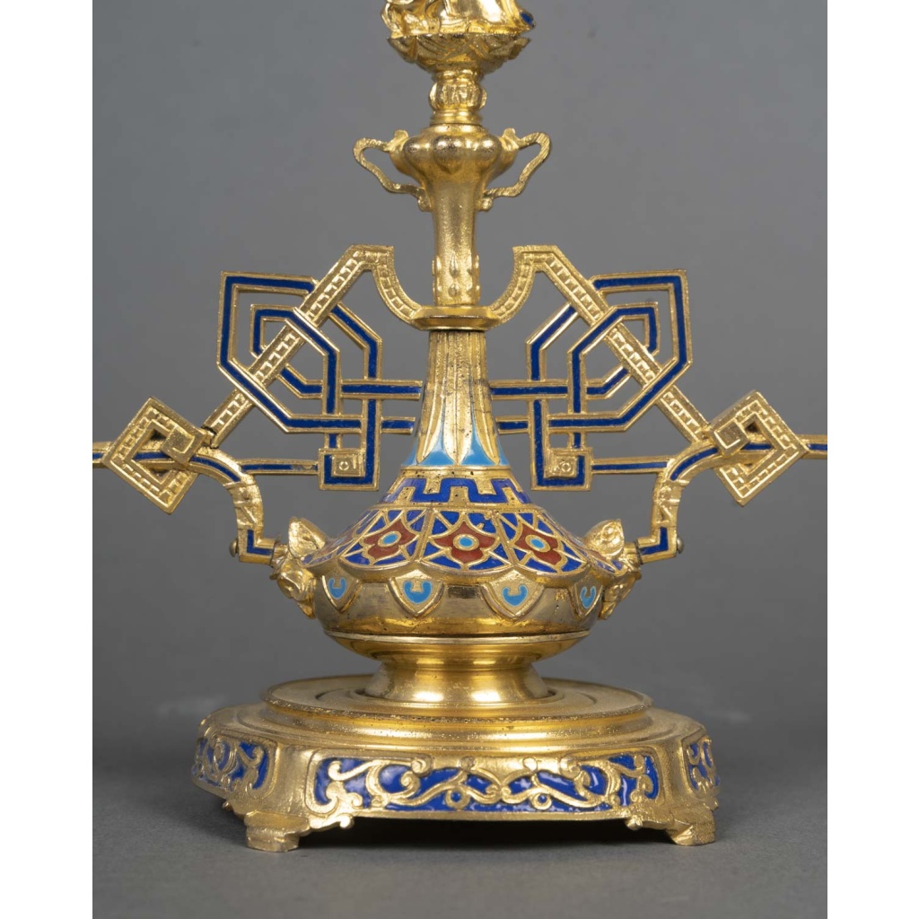 Paire de bougeoirs en bronze doré japonisant, France fin du XIXème siècle 9