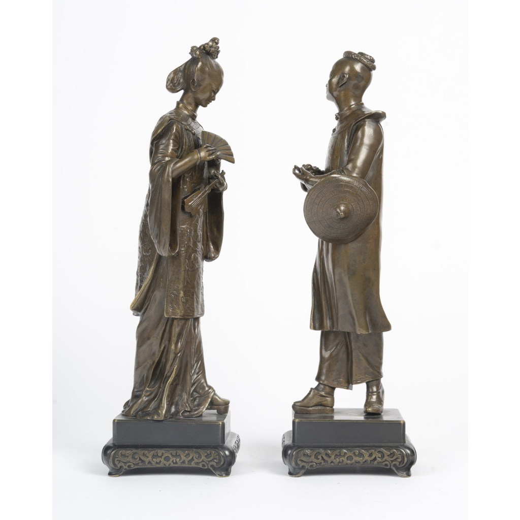 Paire de dignitaires en bronze. France, fin XIXème 4