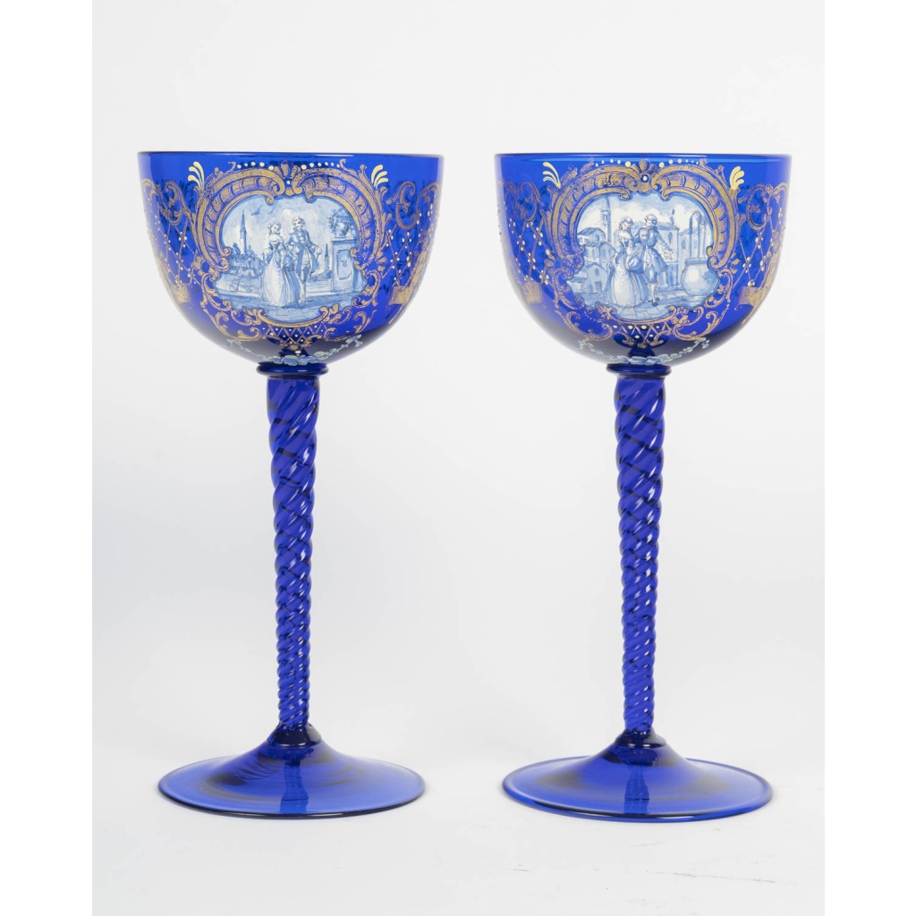 Venise, 12 verres en cristal. XIXème siècle 12 Venise, 12 verres en cristal. XIXème siècle 12