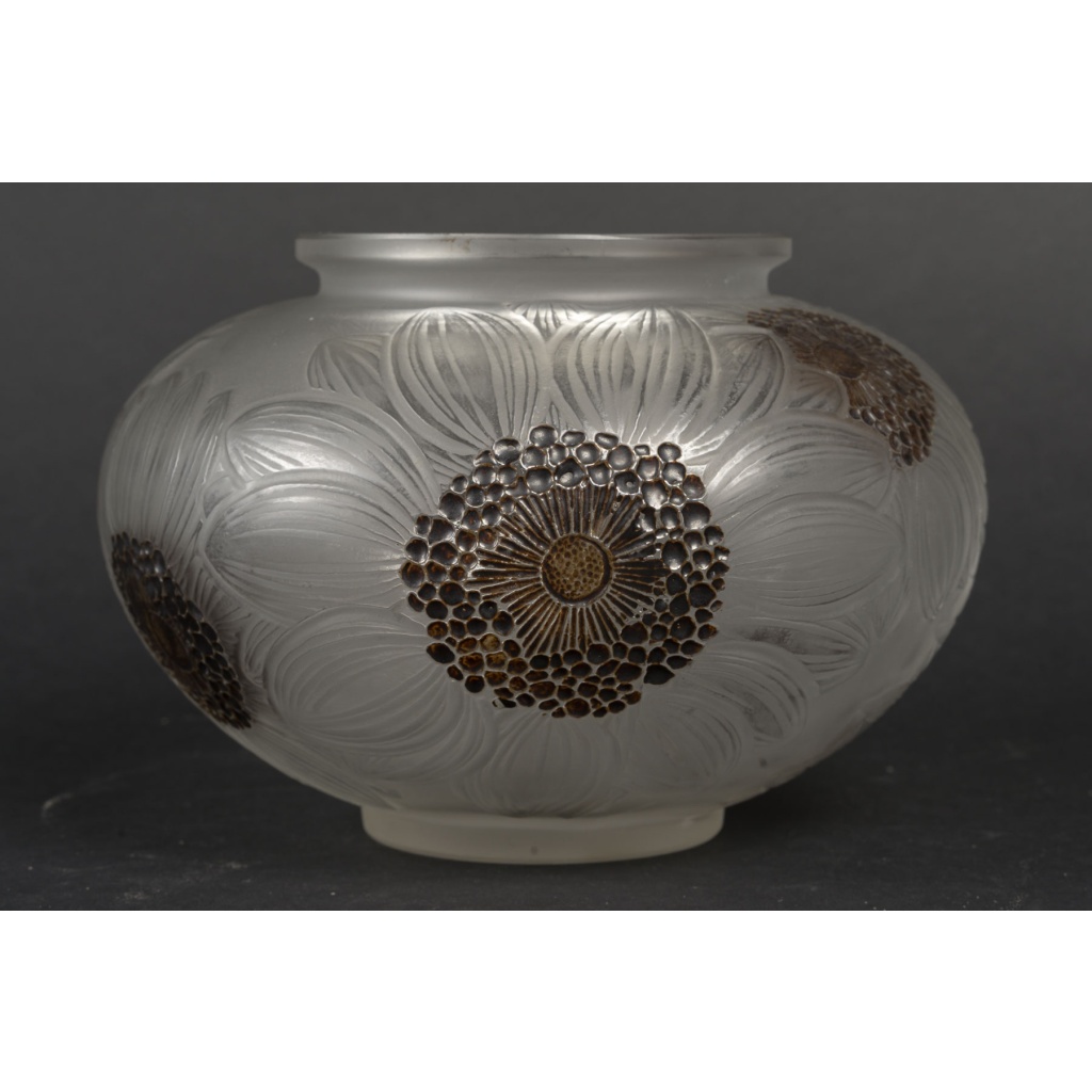 René LALIQUE Vase « DAHLIAS » 1923 2 René LALIQUE Vase « DAHLIAS » 1923 2