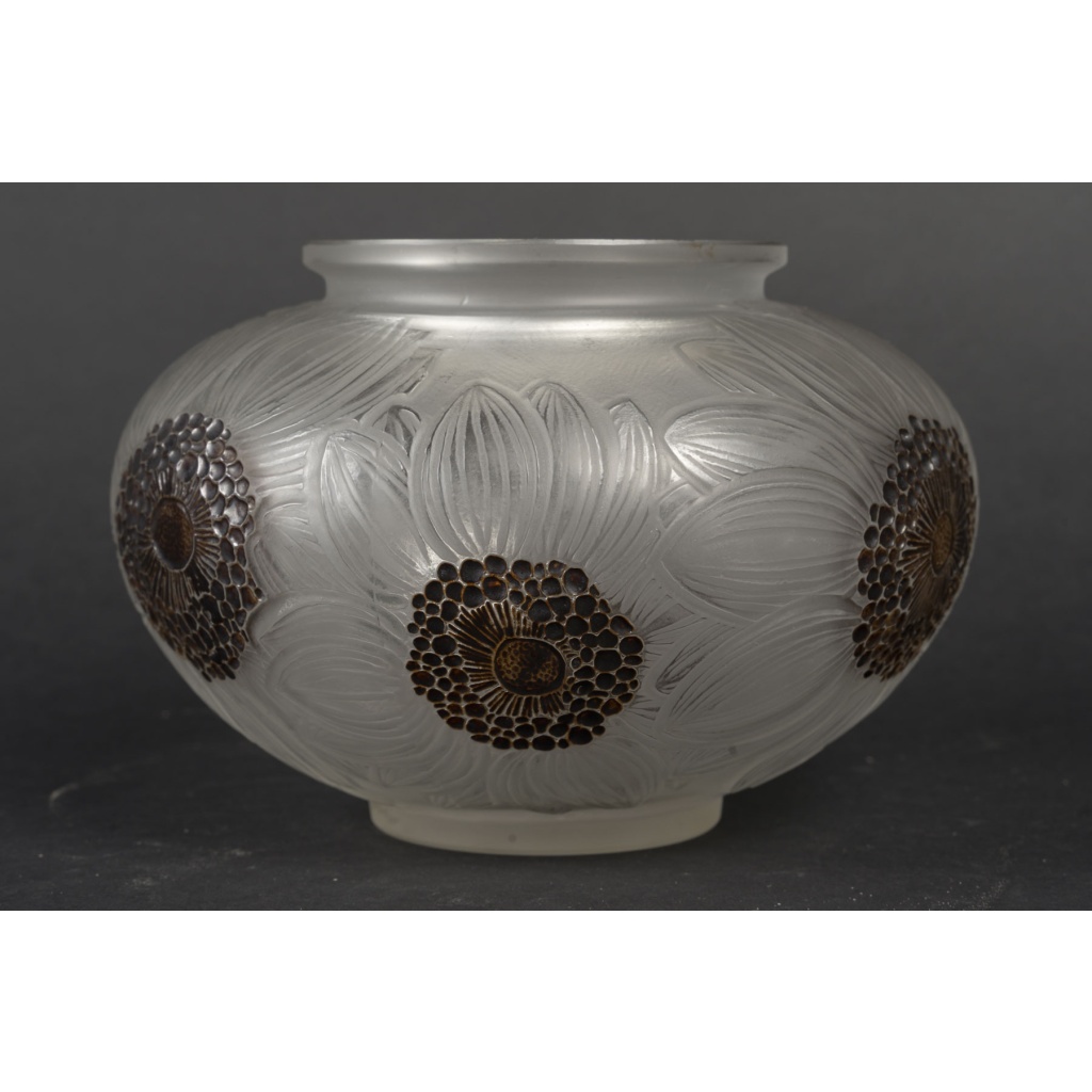 René LALIQUE Vase « DAHLIAS » 1923 4 René LALIQUE Vase « DAHLIAS » 1923 4