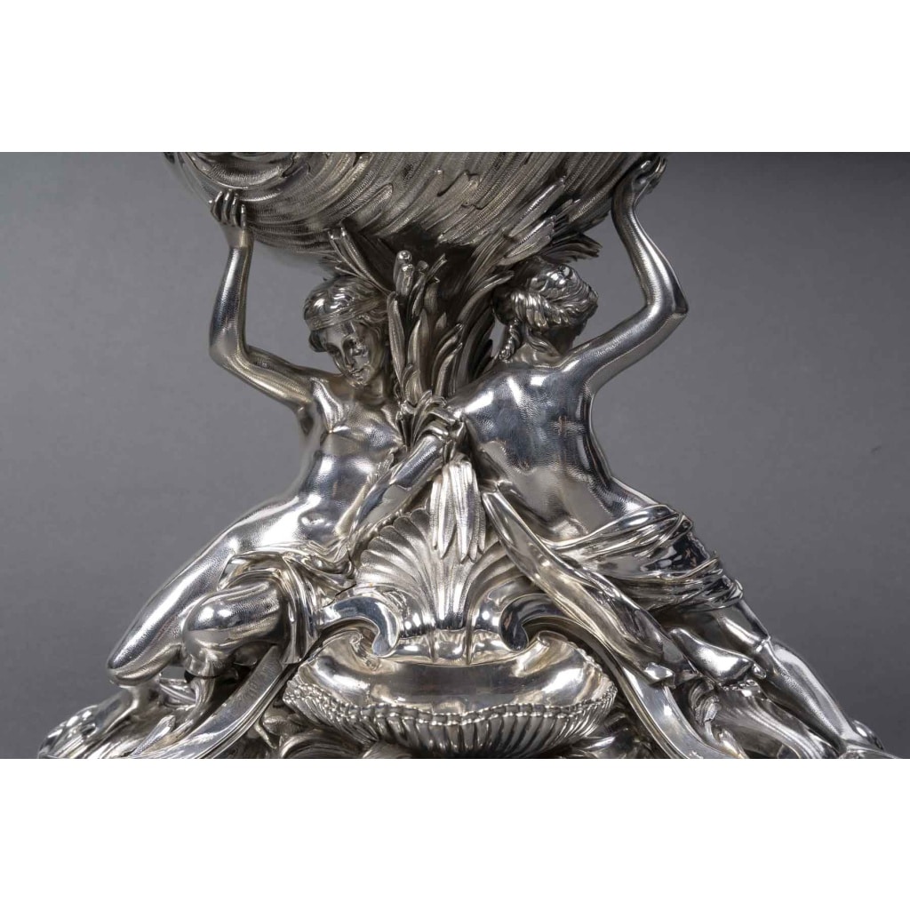 BOIN TABURET Centre de table en bronze argenté Epoque NAPOLEON III 23 BOIN TABURET Centre de table en bronze argenté Epoque NAPOLEON III 23