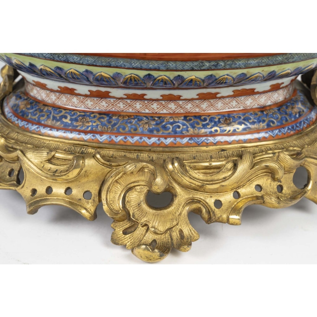 Grande coupe à motifs asiatiques 6