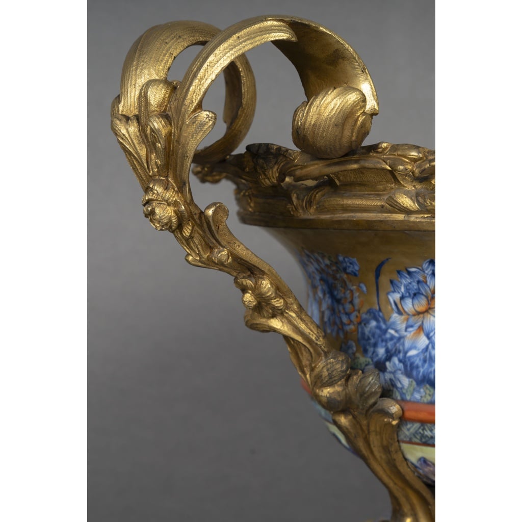 Grande coupe à motifs asiatiques 9