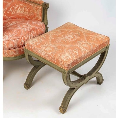 Un tabouret de la fin du XIXème siècle en hêtre laqué vert de style Directoire