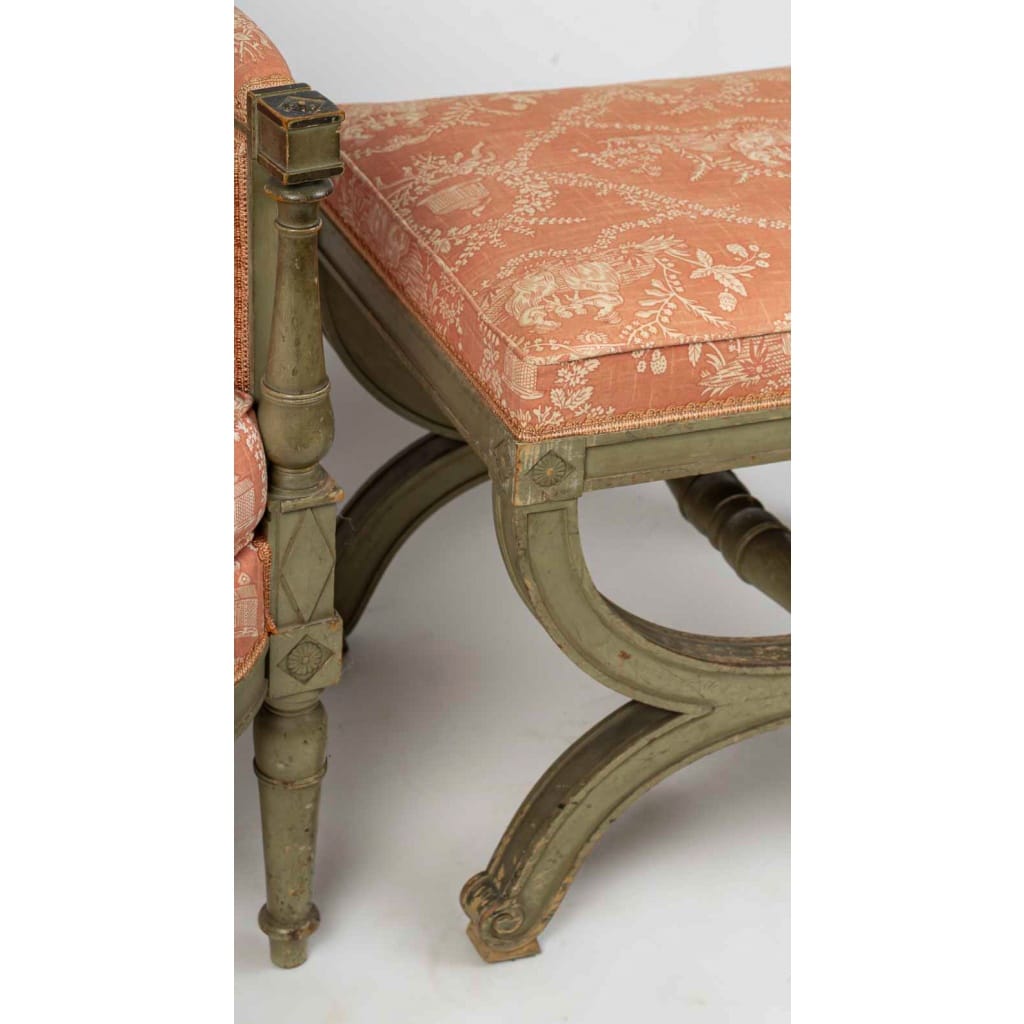 Un tabouret de la fin du XIXème siècle en hêtre laqué vert de style Directoire 5 Un tabouret de la fin du XIXème siècle en hêtre laqué vert de style Directoire 5