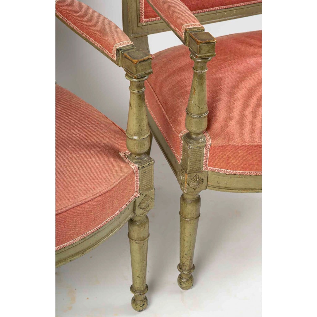 Paire de fauteuils en hêtre laqué vert d’époque Directoire (1795-1799) 4 Paire de fauteuils en hêtre laqué vert d’époque Directoire (1795-1799) 4
