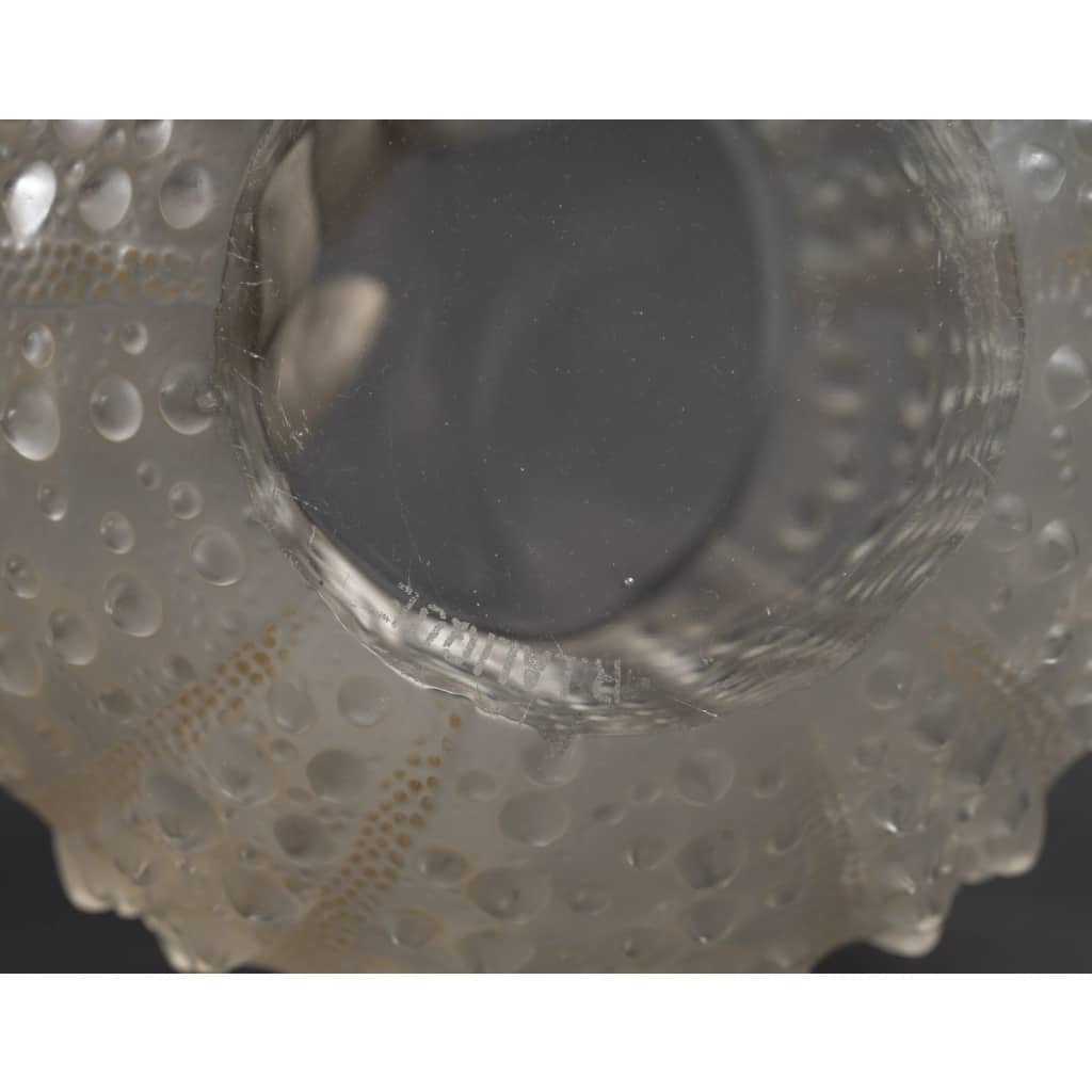 LALIQUE René – Vase « Oursins » 1935 13 LALIQUE René – Vase « Oursins » 1935 13