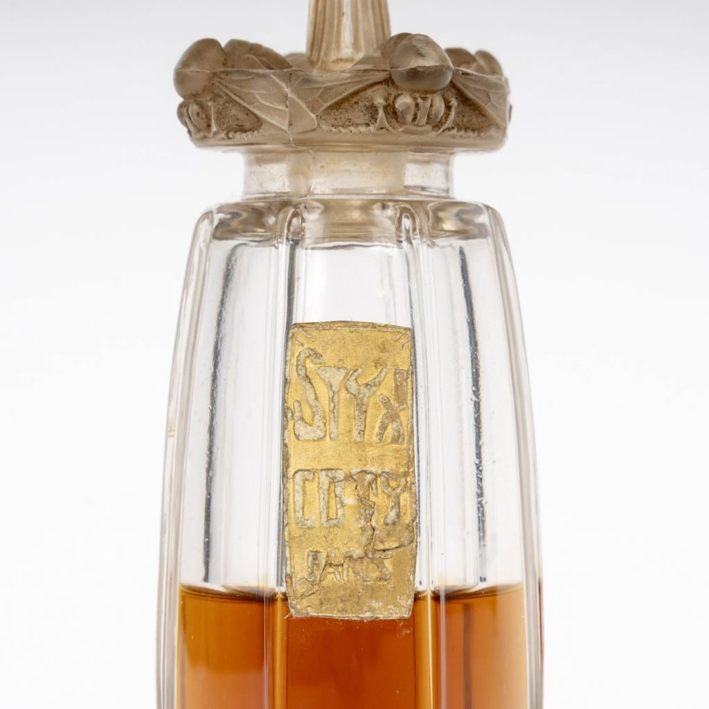 Flacon « Styx » verre blanc patiné sépia de René LALIQUE pour Coty 5