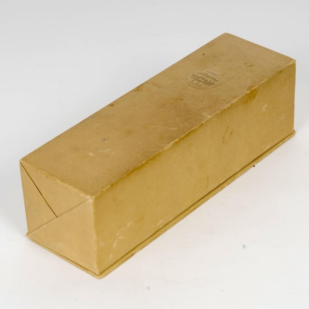 Flacon « Ambre Antique » verre blanc patiné sépia de René LALIQUE pour Coty 5 Flacon « Ambre Antique » verre blanc patiné sépia de René LALIQUE pour Coty 5