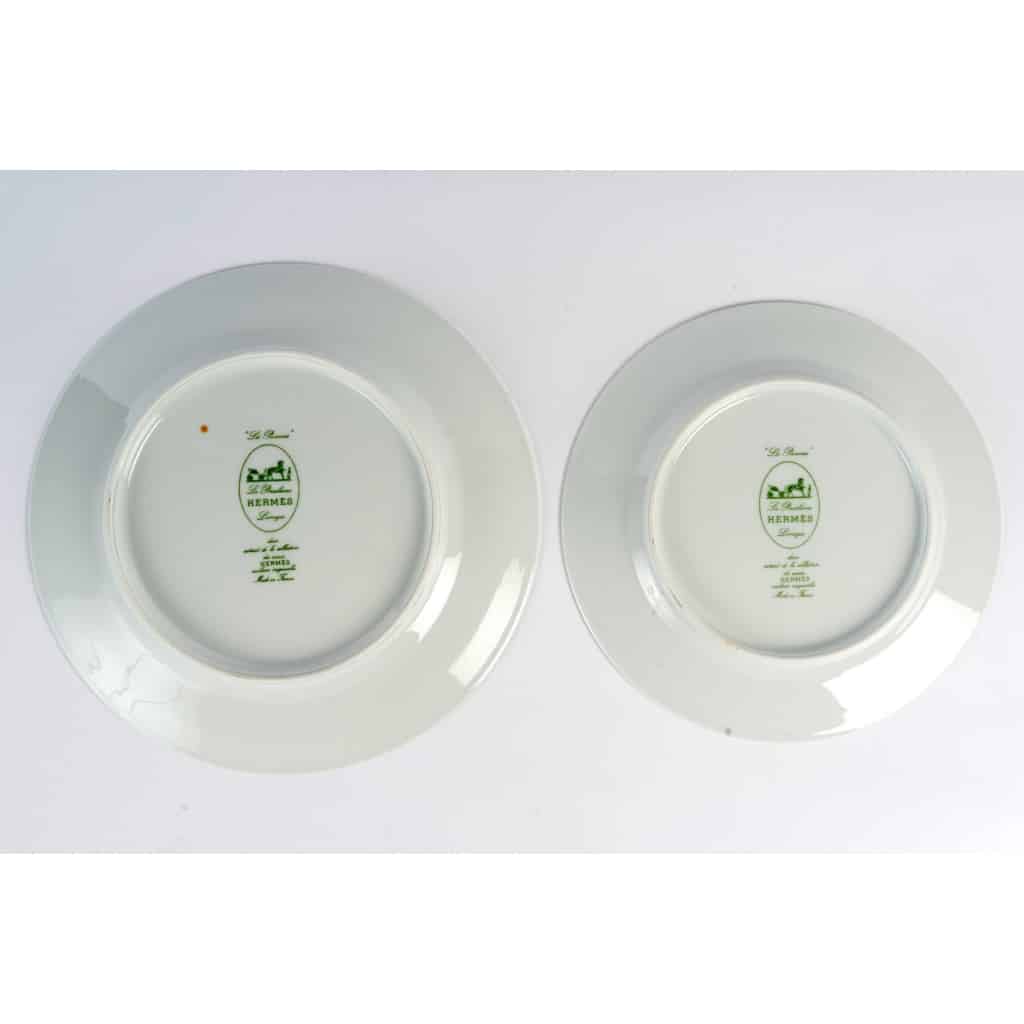 Service « Pivoines » 18 assiettes à dîner et 18 assiettes à dessert de HERMES 6 Service « Pivoines » 18 assiettes à dîner et 18 assiettes à dessert de HERMES 6