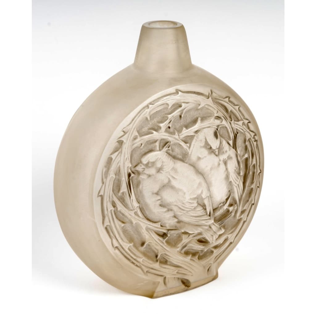 Vase « Deux Moineaux Dormant » verre blanc patiné gris de René LALIQUE 3 Vase « Deux Moineaux Dormant » verre blanc patiné gris de René LALIQUE 3