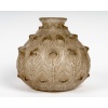 Vase « Fougères » verre blanc patiné sépia de René LALIQUE 8 Vase « Fougères » verre blanc patiné sépia de René LALIQUE 8