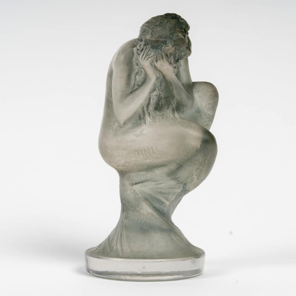Mascotte Automobile « Sirène » verre blanc patiné bleu gris de René LALIQUE 5 Mascotte Automobile « Sirène » verre blanc patiné bleu gris de René LALIQUE 5