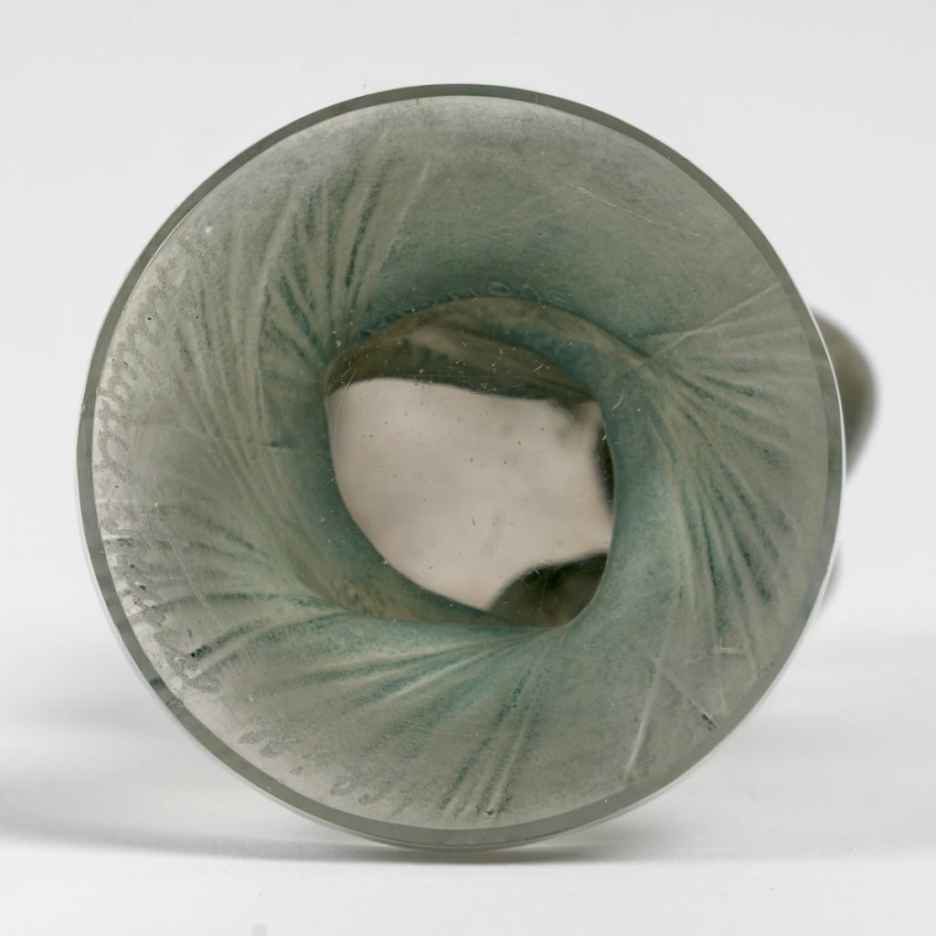 Mascotte Automobile « Sirène » verre blanc patiné bleu gris de René LALIQUE 11 Mascotte Automobile « Sirène » verre blanc patiné bleu gris de René LALIQUE 11