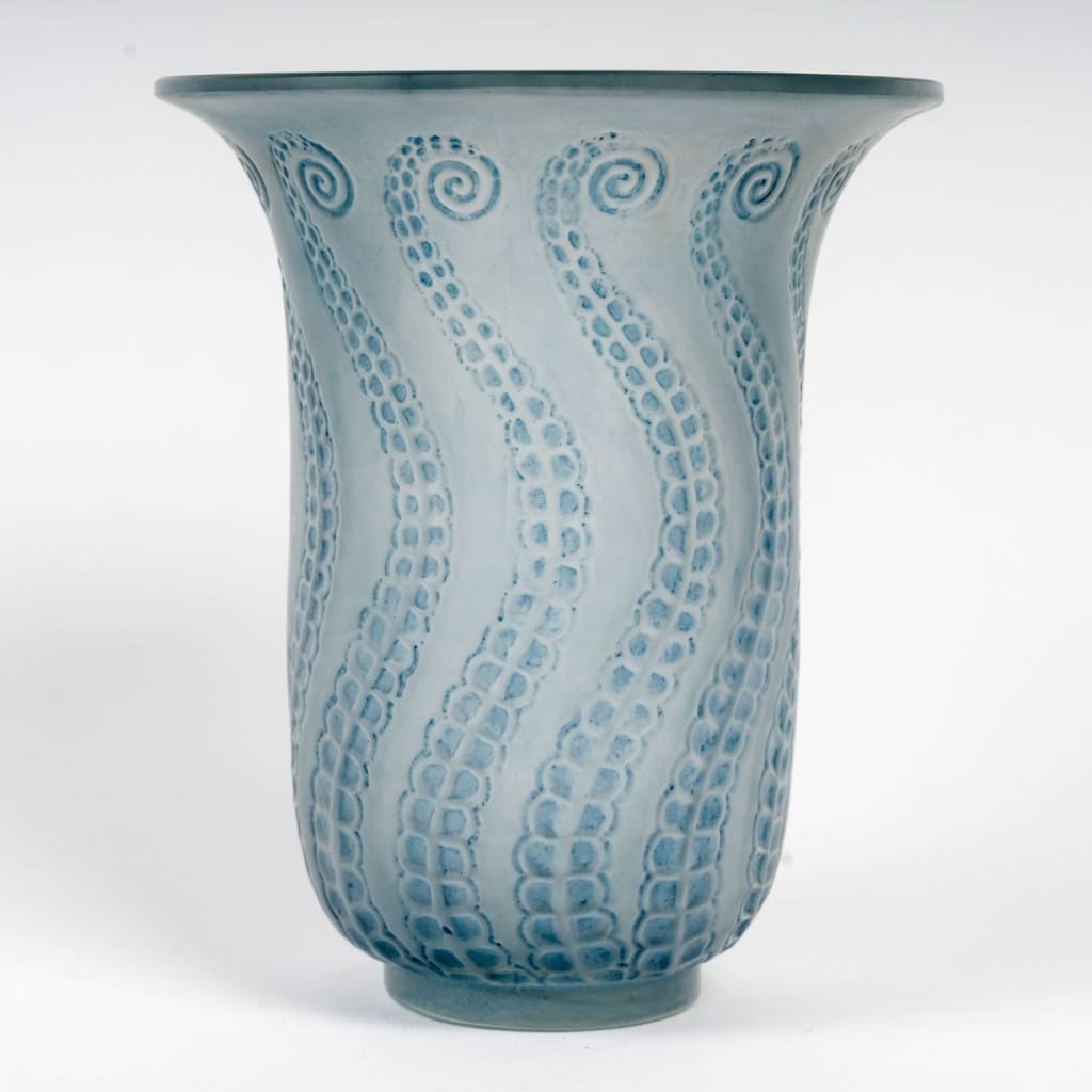 Vase « Méduse » verre blanc patiné bleu de René LALIQUE 2
