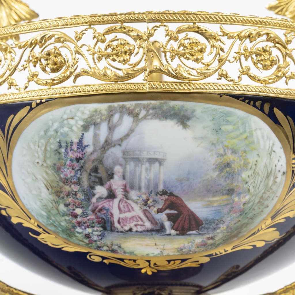 Coupe en porcelaine et bronze doré 4 Coupe en porcelaine et bronze doré 4