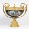 Coupe en porcelaine et bronze doré 23 Coupe en porcelaine et bronze doré 23
