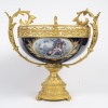 Coupe en porcelaine et bronze doré 26 Coupe en porcelaine et bronze doré 26